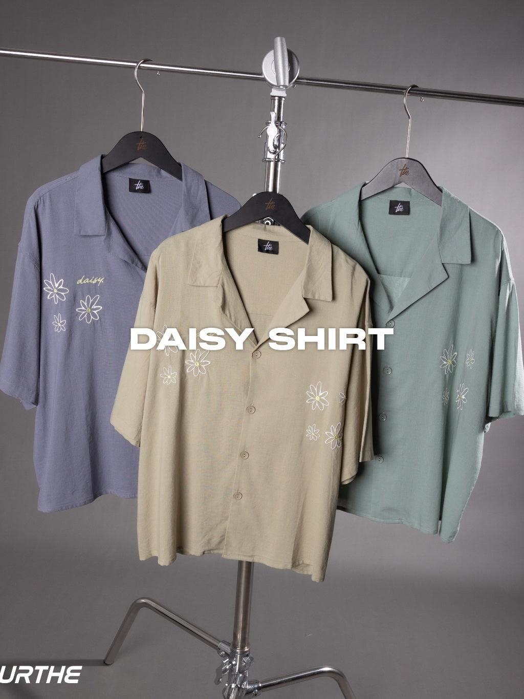 URTHE - เสื้อเชิ้ต แขนสั้น ปักลาย รุ่น DAISY